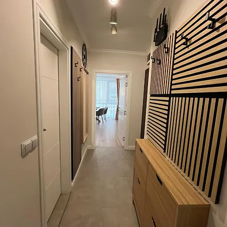 Elements Stylish 1bdr W High Speed Wifi And Work Space *