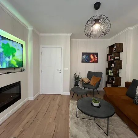 Apartment Elements Stylish 1bdr W High Speed Wifi And Work Space *