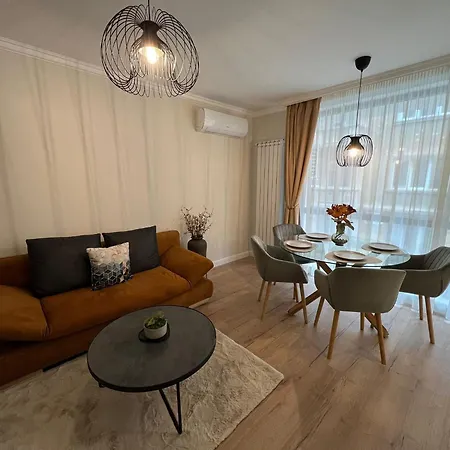 Elements Stylish 1bdr W High Speed Wifi And Work Space