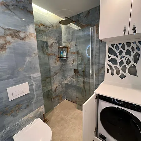 Elements Stylish 1bdr W High Speed Wifi And Work Space 소피아