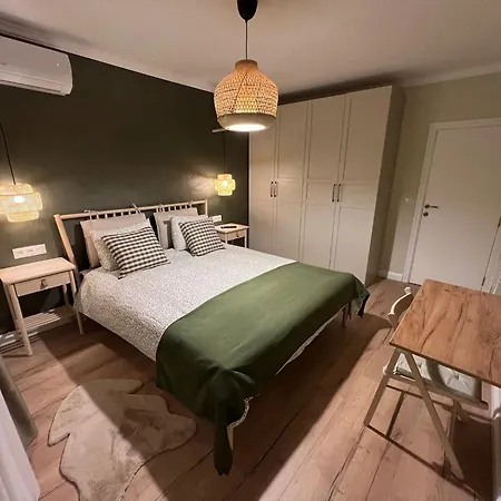 Elements Stylish 1bdr W High Speed Wifi And Work Space 소피아