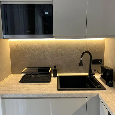 Elements Stylish 1bdr W High Speed Wifi And Work Space 아파트 *